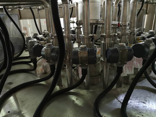美国控制涡轮色多多成人网站在桶装水定量灌装机中的应用